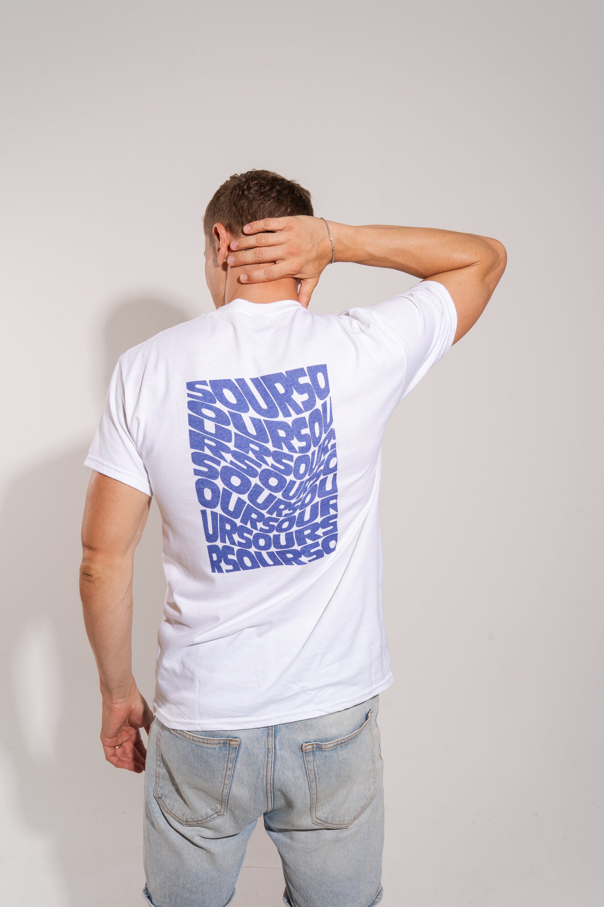 sOur Wein T-Shirt, Rückansicht – cleanes, hochwertiges Basic aus 100 % Baumwolle in Weiß